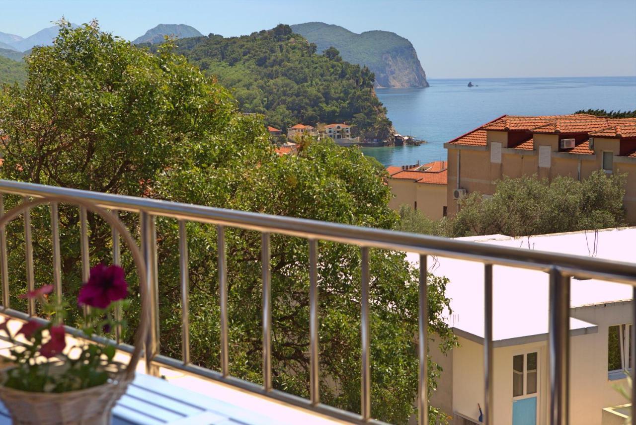 Medin Apartments Bluvista Petrovac Bagian luar foto