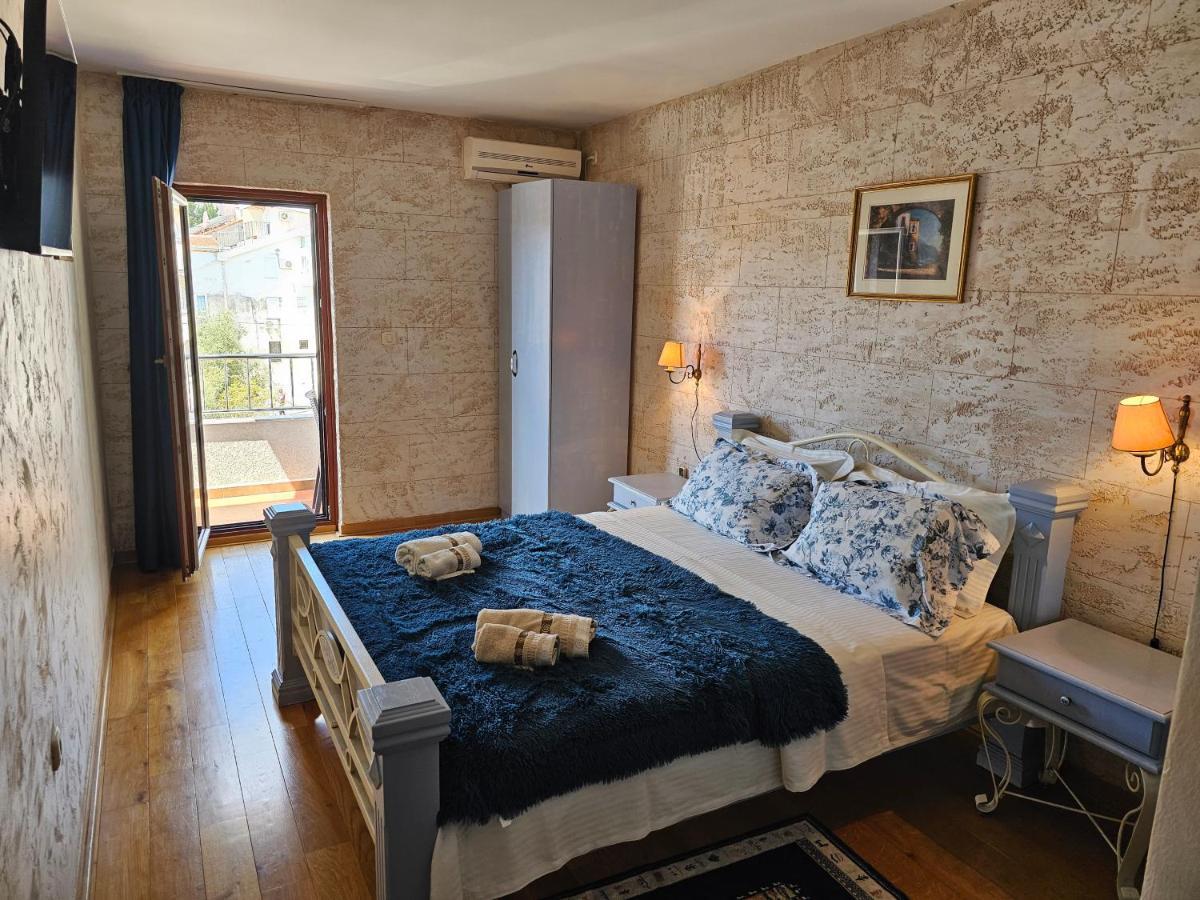 Medin Apartments Bluvista Petrovac Bagian luar foto