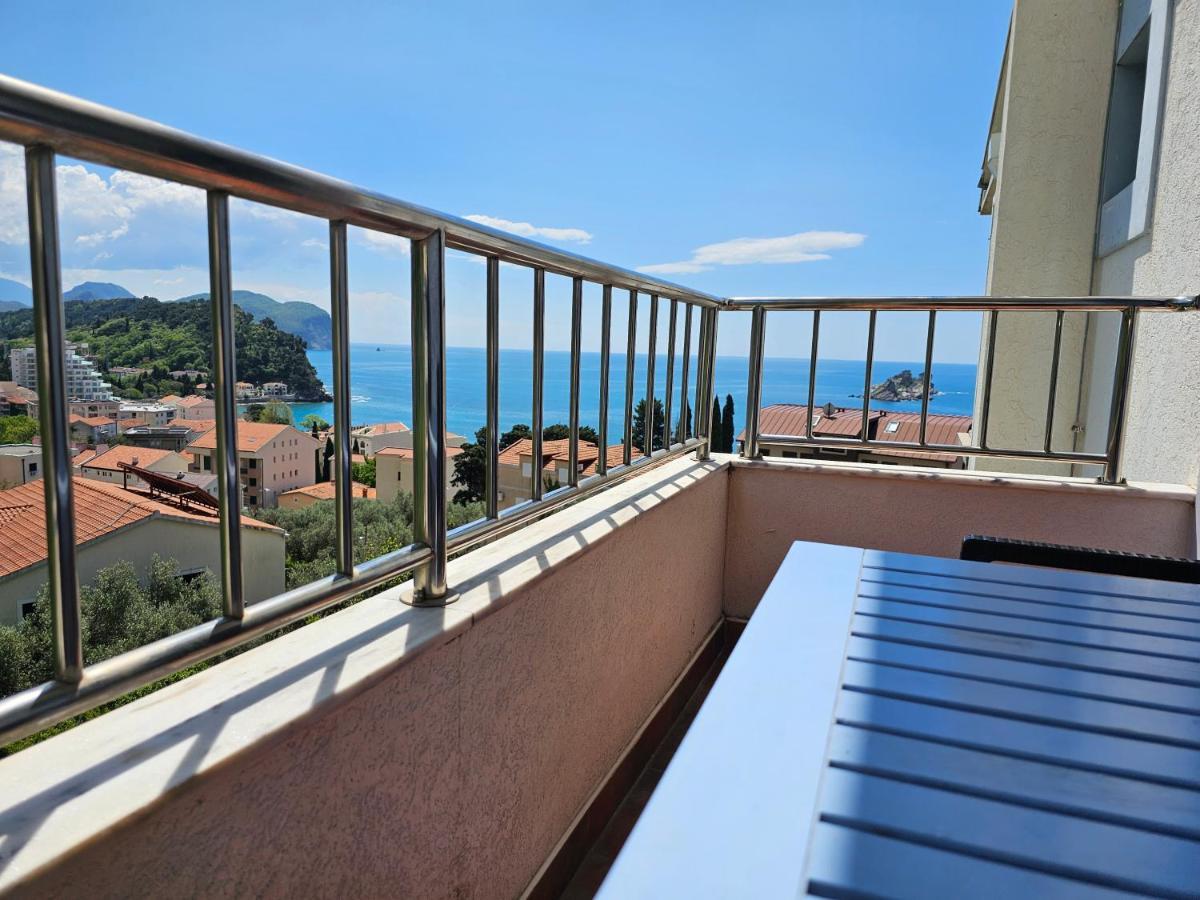 Medin Apartments Bluvista Petrovac Bagian luar foto
