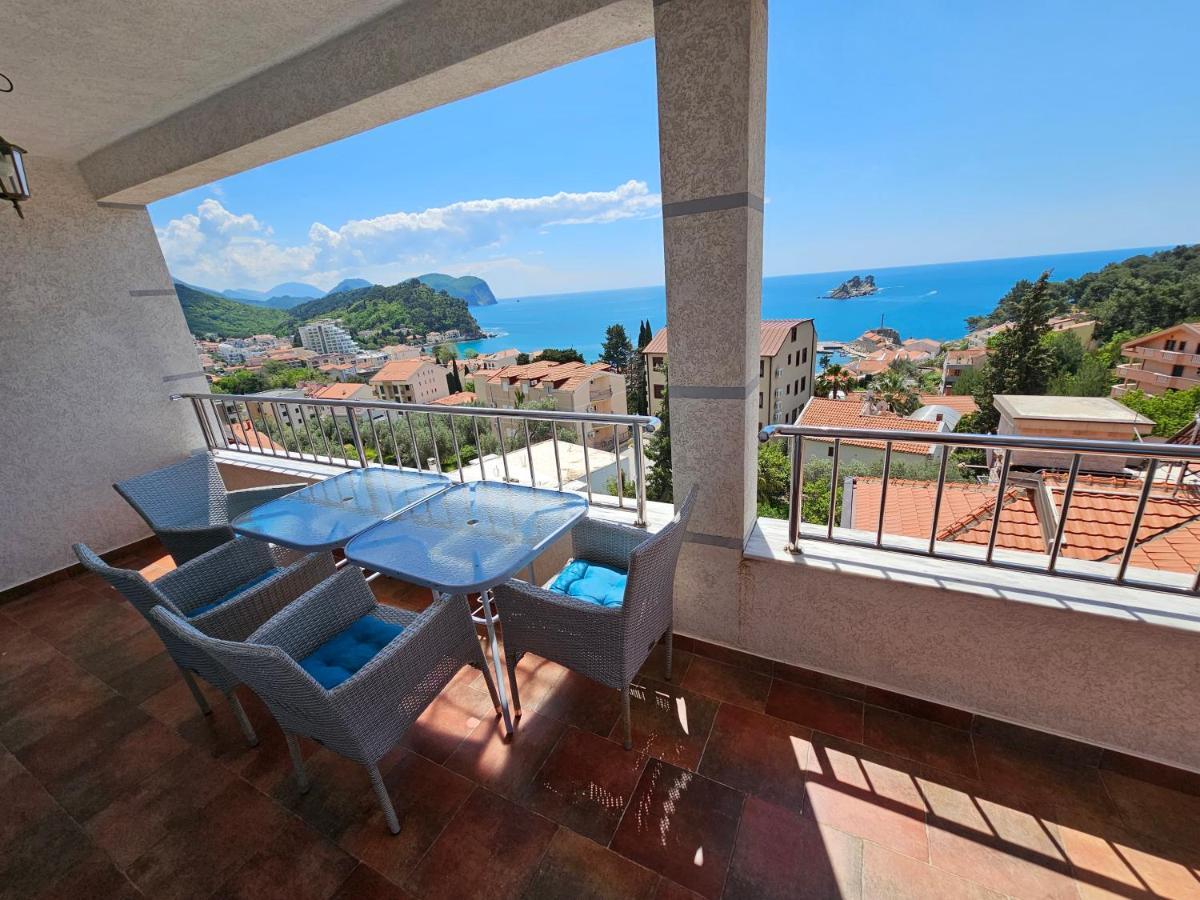 Medin Apartments Bluvista Petrovac Bagian luar foto