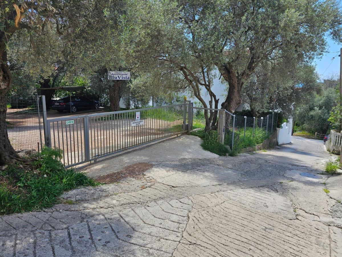 Medin Apartments Bluvista Petrovac Bagian luar foto