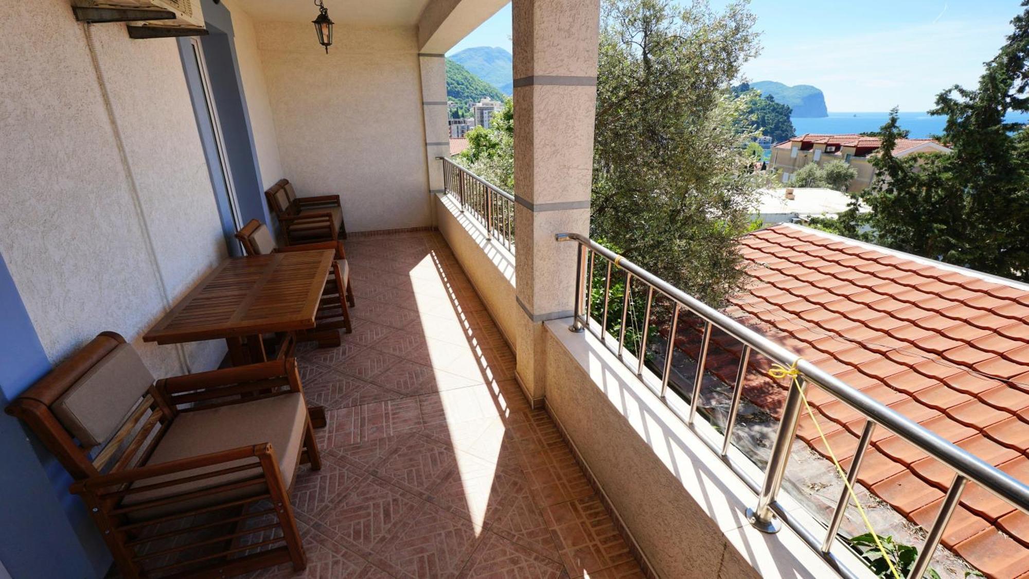Medin Apartments Bluvista Petrovac Bagian luar foto