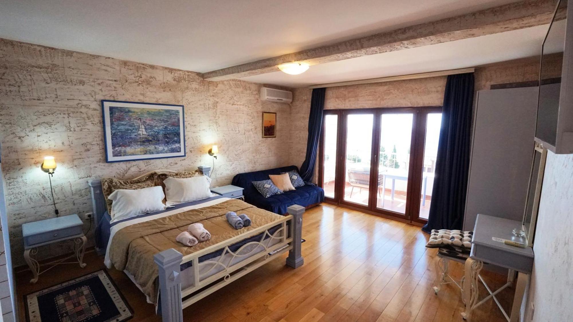 Medin Apartments Bluvista Petrovac Bagian luar foto