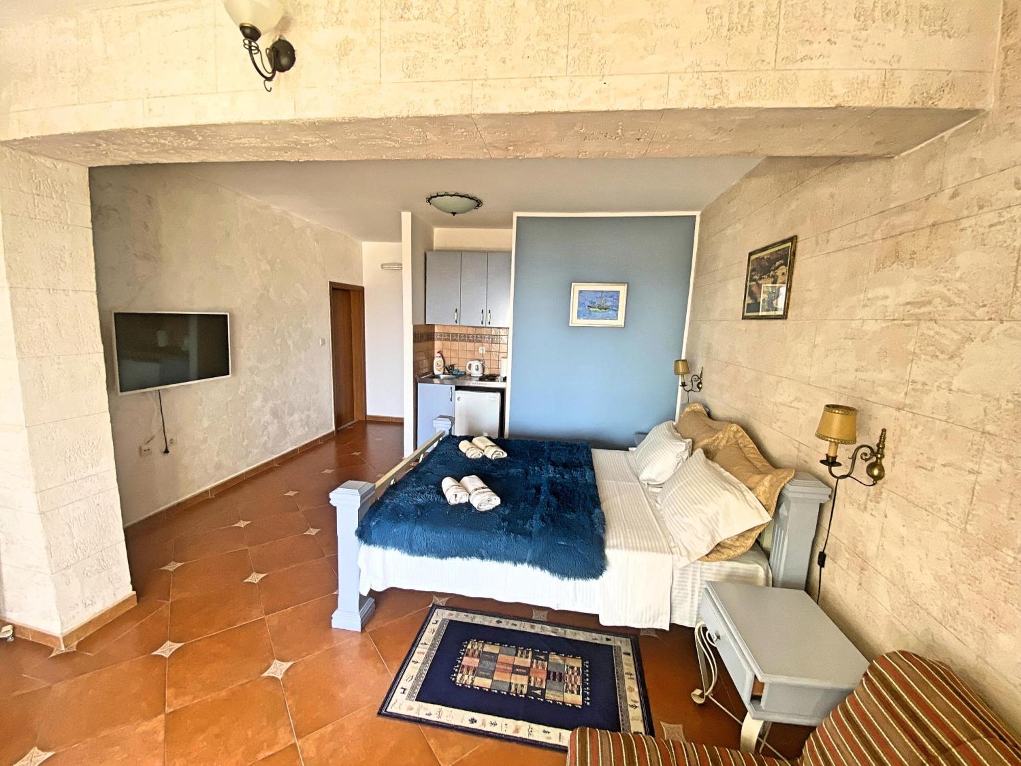 Medin Apartments Bluvista Petrovac Bagian luar foto